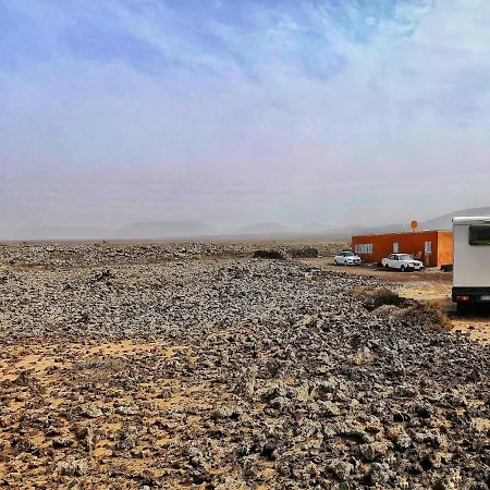 Campsite Autocaravana Fija En Parcela Ideal Para Surferos Lajares